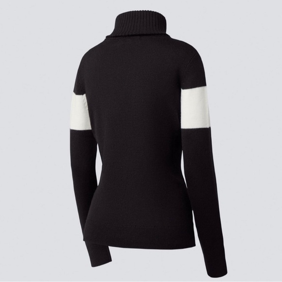 Worn once Perfect moment sski sweater in black sz M - Picture 2 of 6